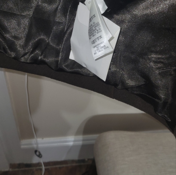 DKNY Shawl-Collar Hooded Walker Moss Coat - Picture 4 of 6